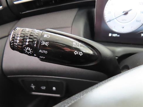 Used 2023 Hyundai Tucson SEL w/ Convenience Package AWD/4WD image 16