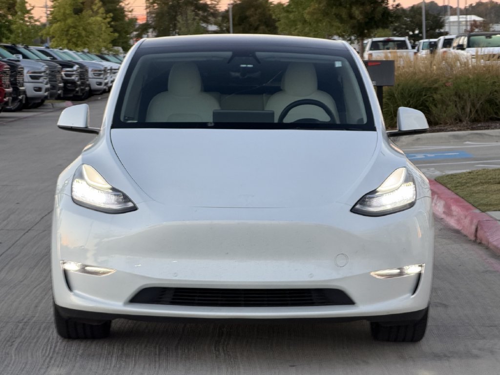 Used 2022 Tesla Model Y Long Range AWD/4WD image 5