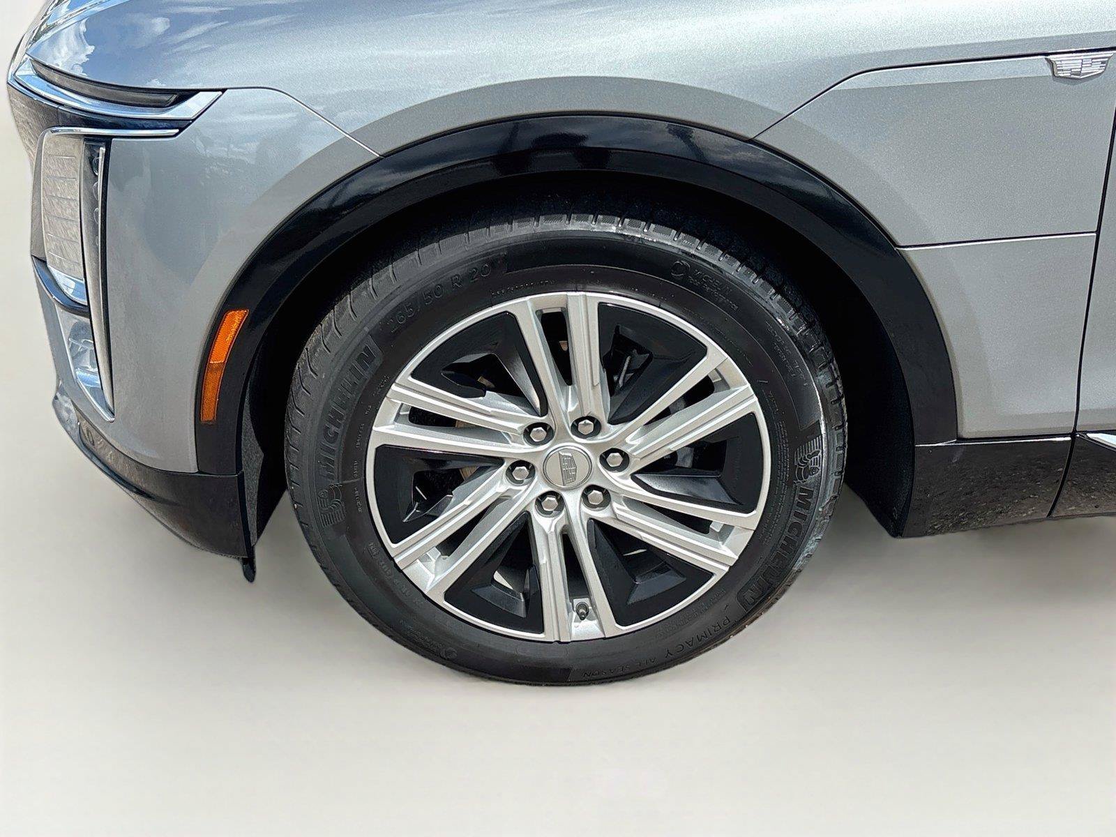 Used 2024 Cadillac Lyriq Tech RWD image 31