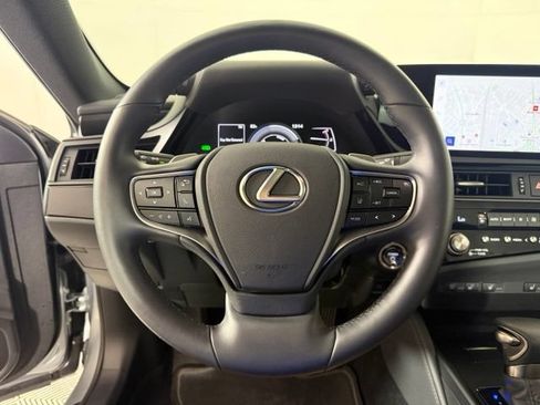 Certified 2025 Lexus ES 300h w/ Premium Package FWD image 29