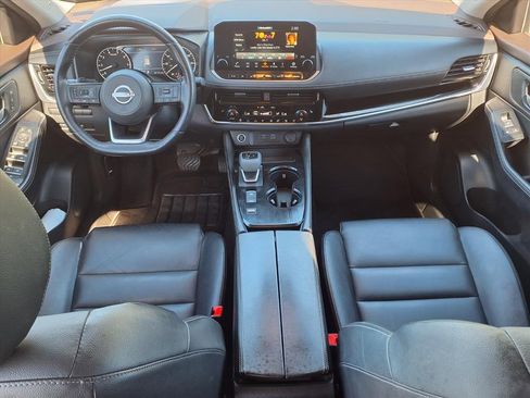 Used 2023 Nissan Rogue SL w/ SL Premium Package image 10