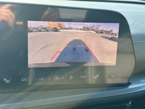 New 2026 Chevrolet Traverse LT w/ Sun and Wheel Package image 30