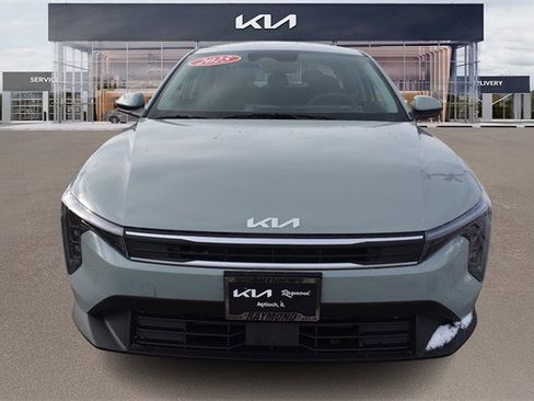 New 2025 Kia K4 LXS image 8