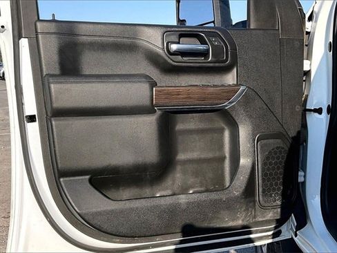 Used 2023 Chevrolet Silverado 2500 LT w/ Convenience Package image 21