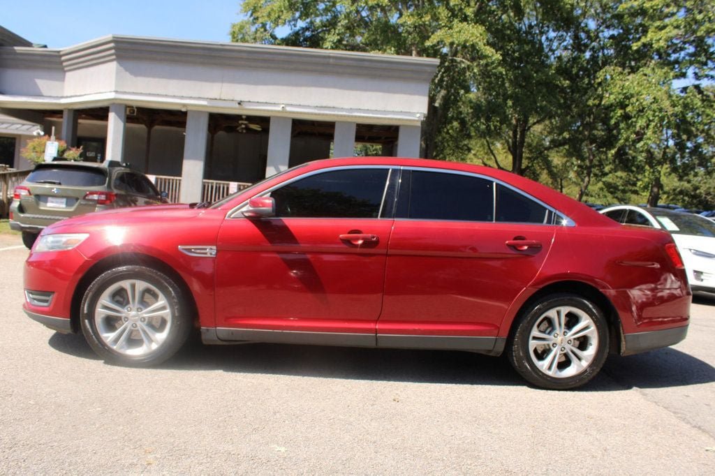 Used 2013 Ford Taurus SEL FWD image 4