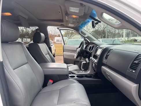 Used 2015 Toyota Sequoia Limited image 20