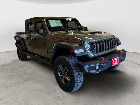 New 2026 Jeep Gladiator Mojave image 8