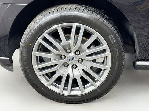 Used 2022 Ford Expedition Max Limited image 35