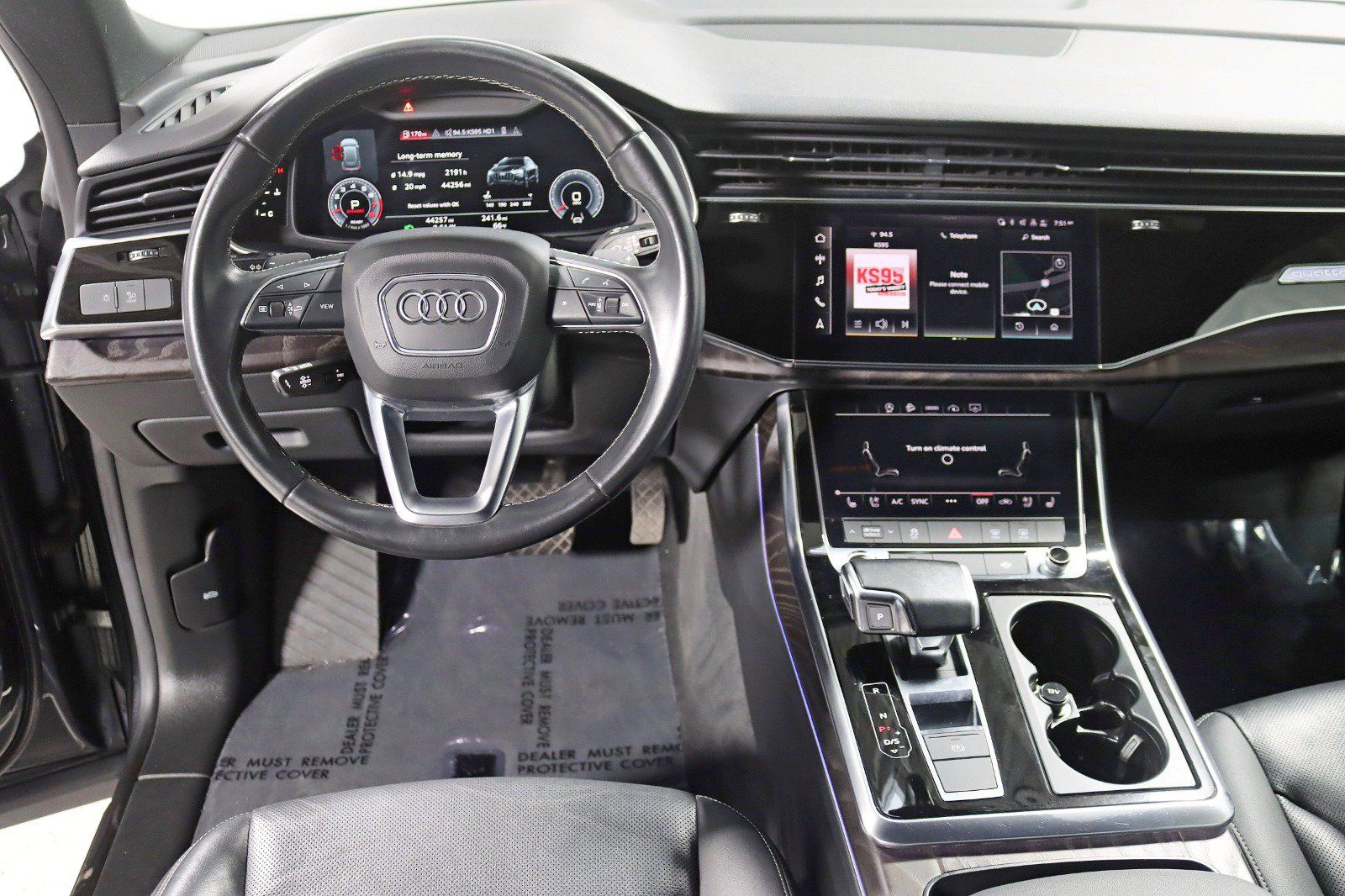 Used 2021 Audi Q8 Premium Plus w/ Premium Plus Package AWD/4WD image 16