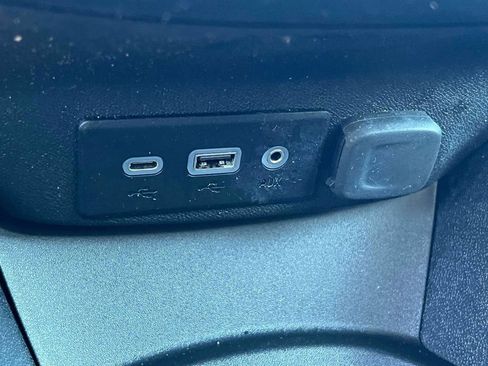 Used 2023 Chevrolet Malibu LS FWD image 25