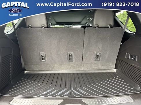 Used 2021 Chevrolet Tahoe RST w/ Luxury Package AWD/4WD image 16
