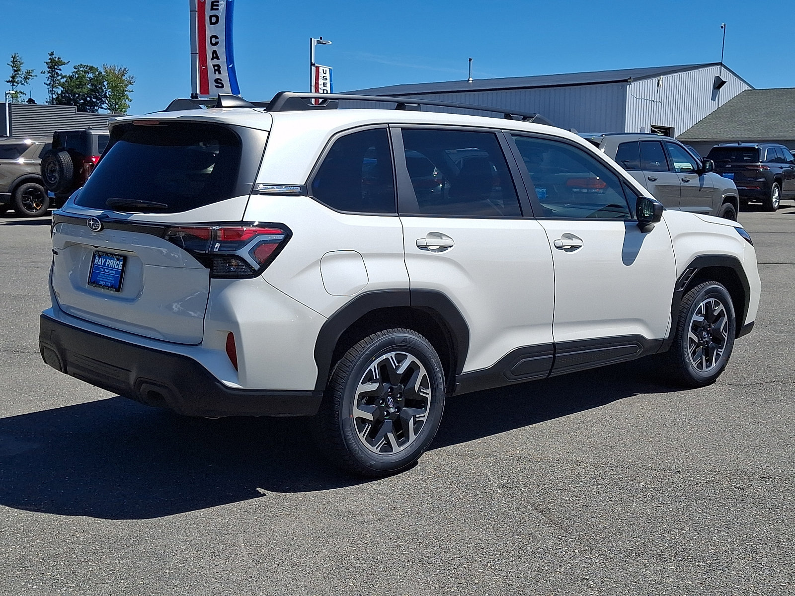 Used 2025 Subaru Forester Premium AWD/4WD image 6