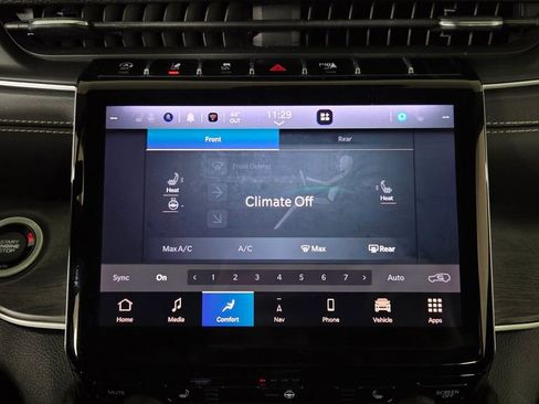 Used 2023 Jeep Grand Cherokee L Limited w/ Black Appearance Package AWD/4WD image 26