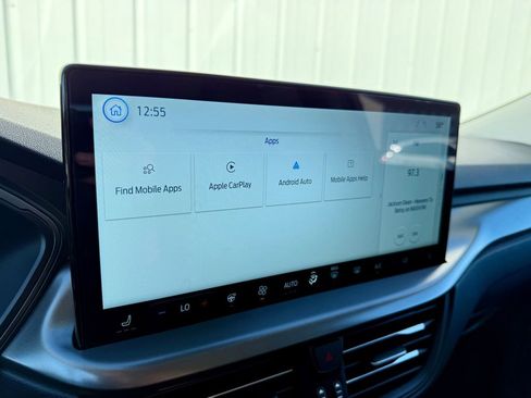 Certified 2025 Ford Escape SE image 29