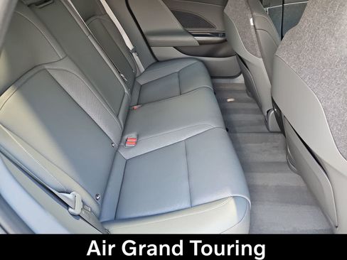 Used 2024 Lucid Air Grand Touring AWD/4WD image 17
