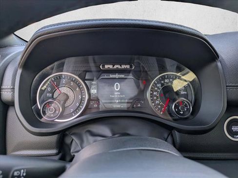 Used 2025 RAM 1500 Laramie image 11