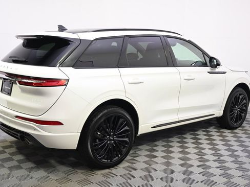 New 2026 Lincoln Corsair Reserve w/ Jet Appearance Package AWD/4WD image 7