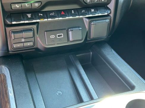 Certified 2023 Chevrolet Silverado 2500 High Country image 32