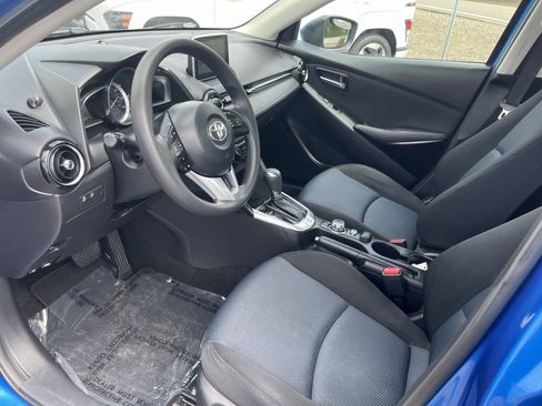 Used 2017 Toyota Yaris iA FWD image 8