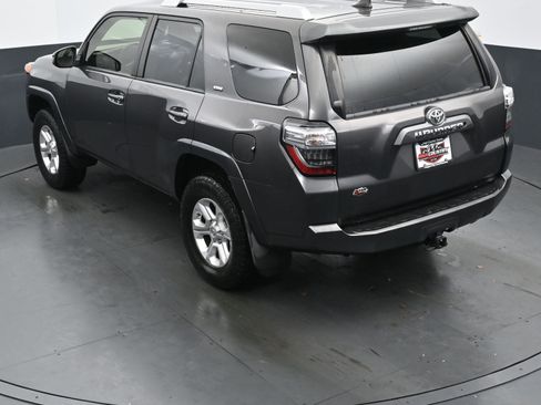 Used 2017 Toyota 4Runner SR5 image 30