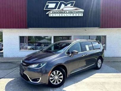 Used 2019 Chrysler Pacifica Touring-L
