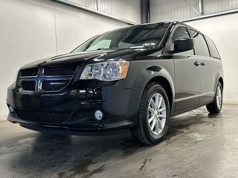 Used 2020 Dodge Grand Caravan SXT image 29