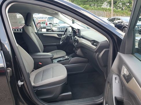 Used 2022 Ford Escape SE w/ SE Sport Appearance Package AWD/4WD image 9