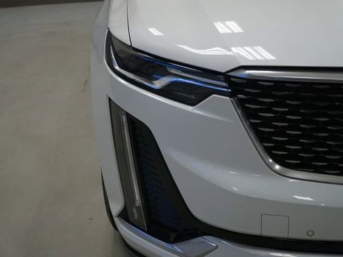 Certified 2022 Cadillac XT6 Premium Luxury w/ Technology Package image 10