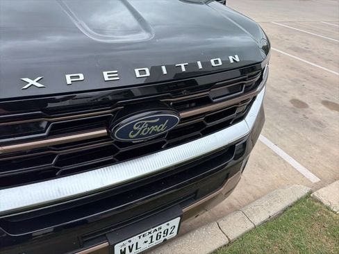 Used 2025 Ford Expedition Max King Ranch image 26
