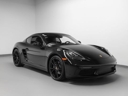 Certified 2022 Porsche 718 Cayman RWD image 10