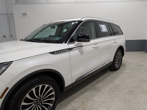 Used 2022 Lincoln Aviator Reserve w/ Elements Package Plus AWD/4WD image 7