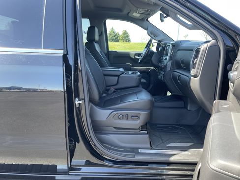 Used 2019 Chevrolet Silverado 1500 LTZ image 24