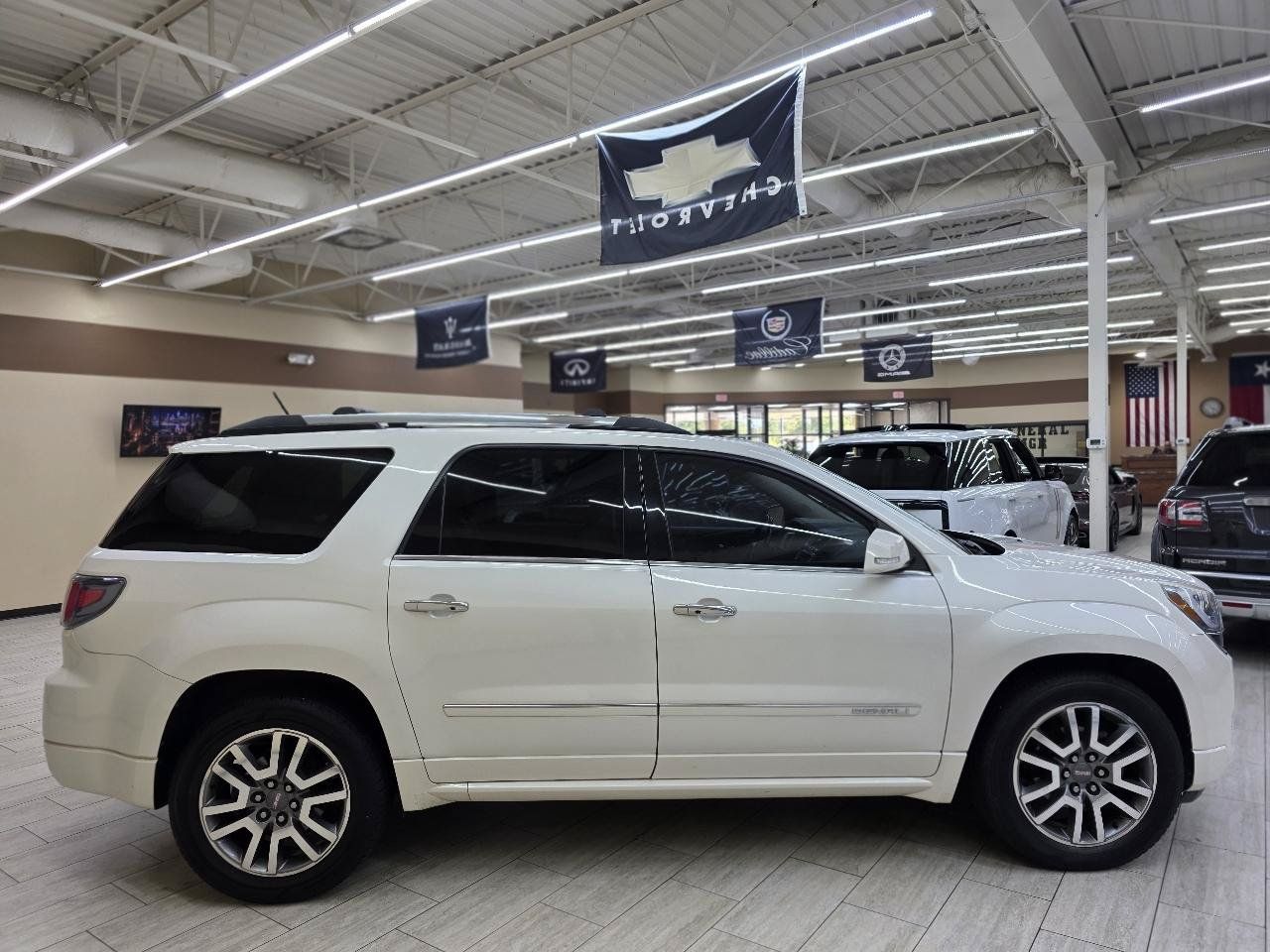 Used 2013 GMC Acadia Denali FWD image 5