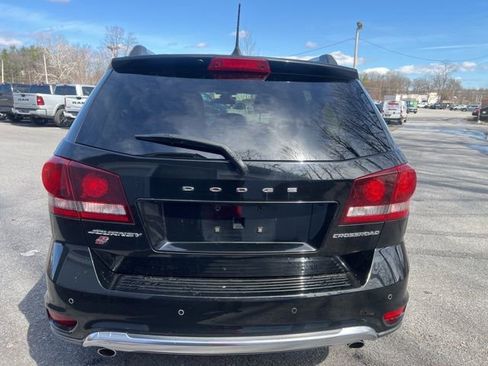 Used 2018 Dodge Journey Crossroad w/ Nav & Sun Group image 4