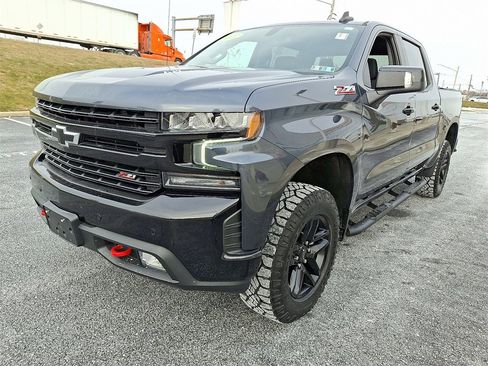 Used 2022 Chevrolet Silverado 1500 LT Trail Boss w/ Safety Package image 4