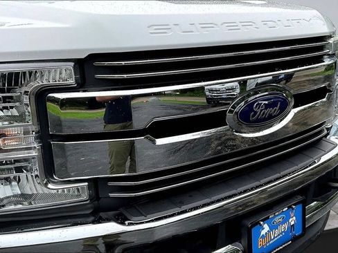 Certified 2019 Ford F250 Lariat w/ Lariat Value Package AWD/4WD image 37