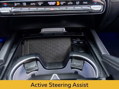 Used 2024 Mercedes-Benz GLE 350 4MATIC w/ Driver Assistance Package image 30