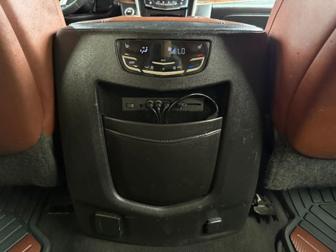 Used 2015 Cadillac Escalade ESV Premium AWD/4WD image 52