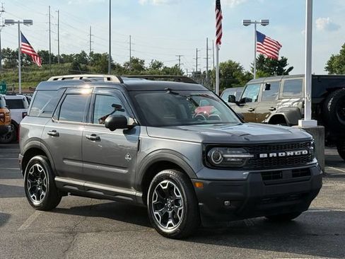 Used 2025 Ford Bronco Sport Outer Banks w/ Outer Banks Tech Package+ AWD/4WD image 30