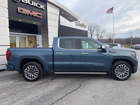Used 2025 GMC Sierra 1500 Denali Ultimate image 8