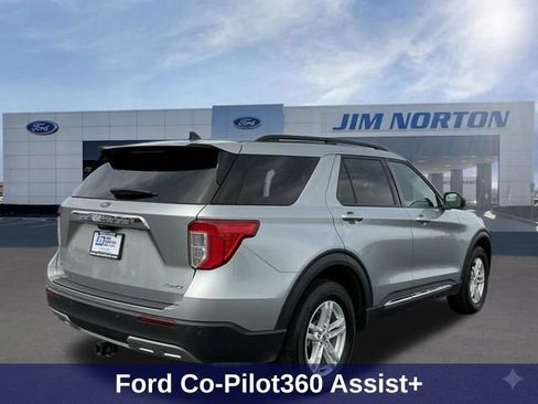 Used 2024 Ford Explorer XLT w/ Equipment Group 202A AWD/4WD image 4