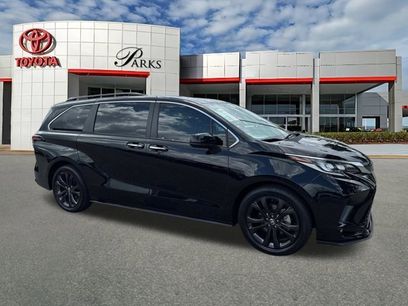Certified 2022 Toyota Sienna XSE
