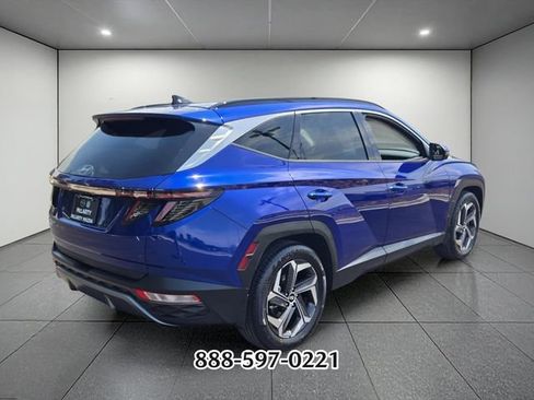 Used 2023 Hyundai Tucson Limited w/ Winter Package FWD image 5