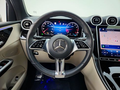 Certified 2025 Mercedes-Benz GLC 300 4MATIC image 22