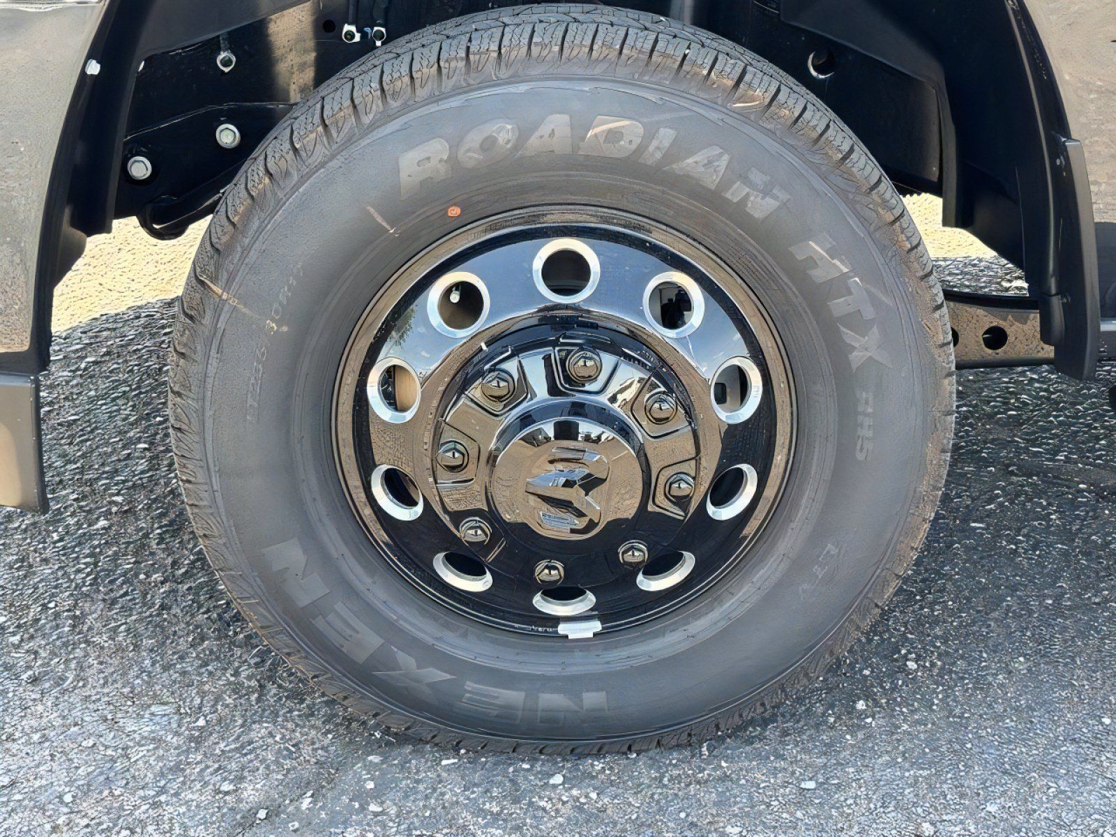 New 2027 RAM 3500 Big Horn AWD/4WD image 10