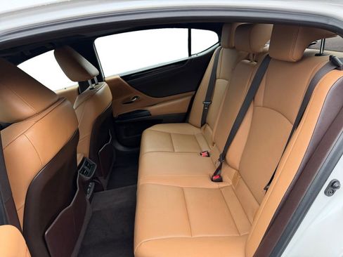 Used 2021 Lexus ES 250 w/ Premium Package image 13