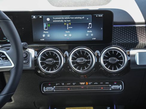 New 2026 Mercedes-Benz GLB 250 4MATIC image 14