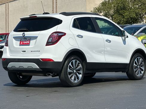 Used 2021 Buick Encore Preferred w/ Safety Package image 2