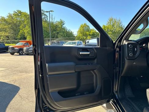 Used 2022 Chevrolet Silverado 1500 Custom image 21