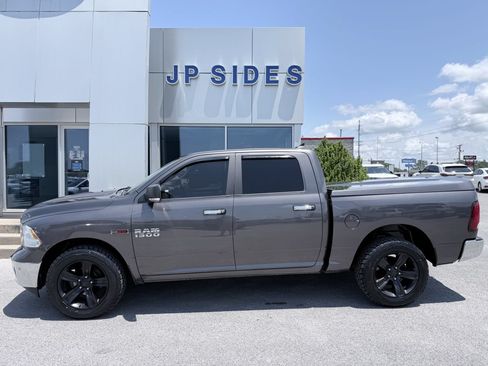 Used 2017 RAM 1500 Big Horn AWD/4WD image 4